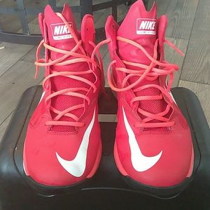Red Hypedunks Size 13